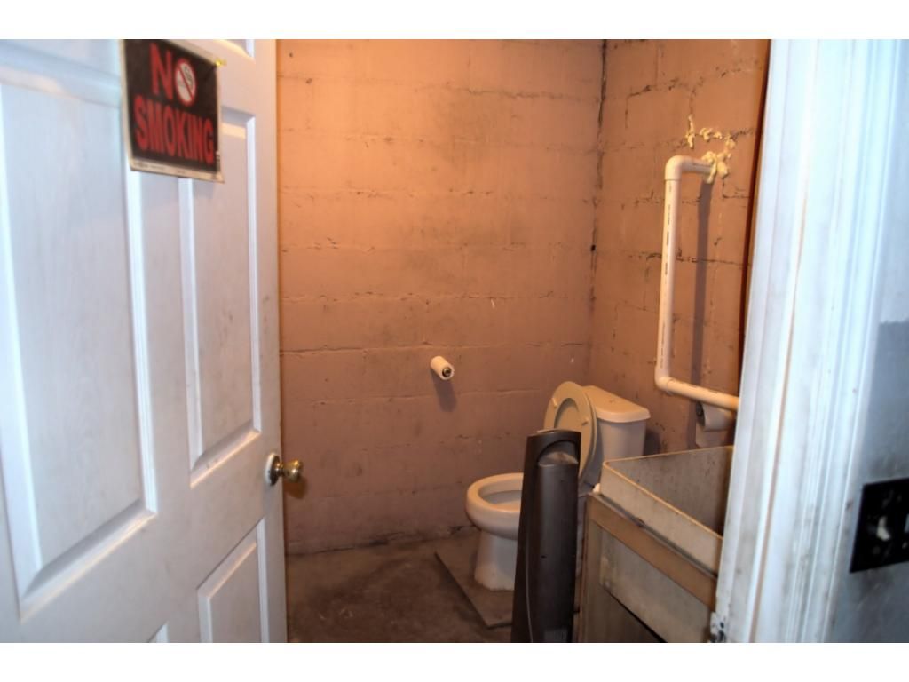 147 W Main St, Newport, TN 37821